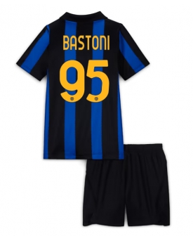 Billige Fotballdrakt Inter Milan Alessandro Bastoni #95 Replika Hjemmedraktsett Barn 2026-27 Kortermet (med bukser)